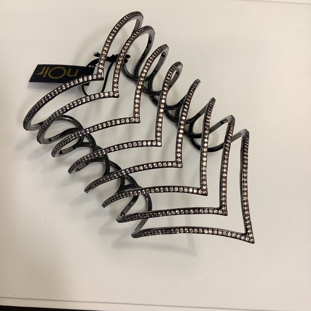 NWT NOIR VERONA CHEVON CUFF BRACELET